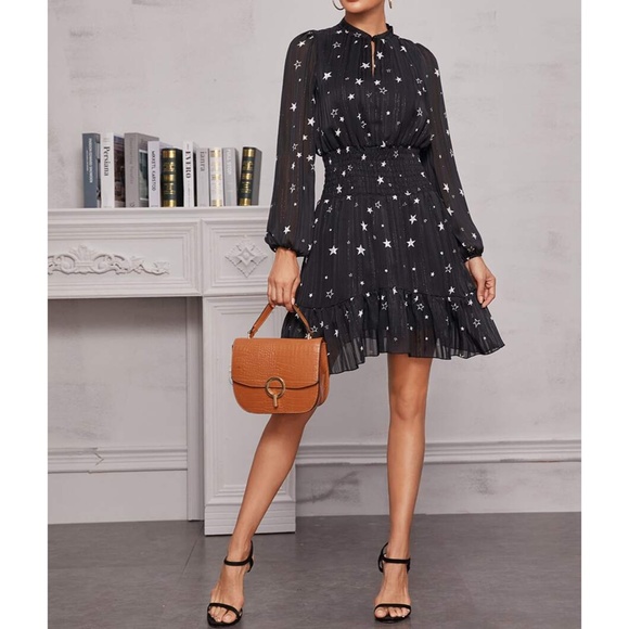 Black Stars Print Shirred Waist Flounce Dress - Picture 3 of 6